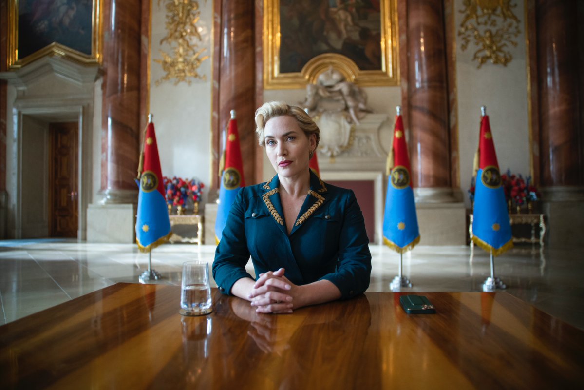 Kate Winslet se deja ver en el primer adelanto de nueva serie política de HBO ‘The Palace’